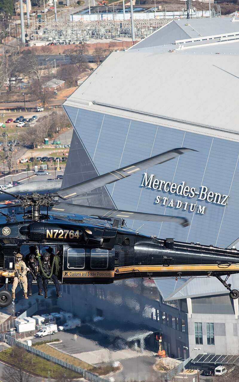 N72764 - Helicopter