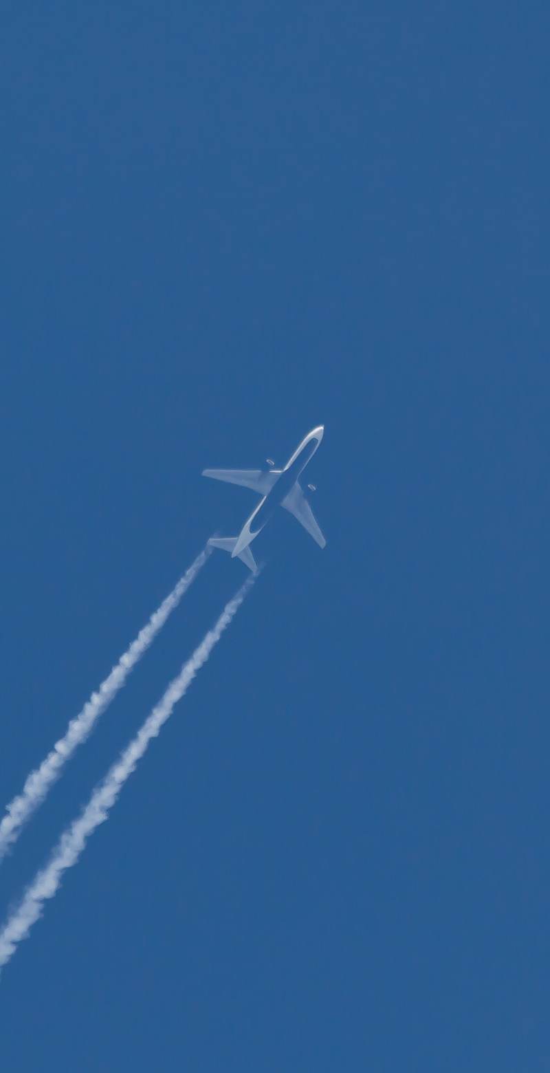 N178DZ - Twin-engine aircraft