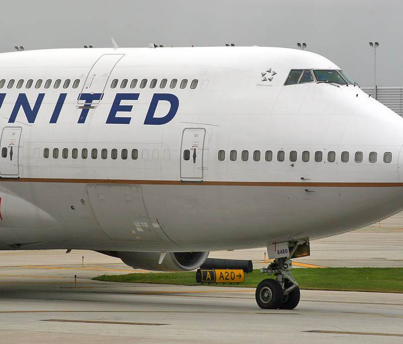 N180UA - Boeing
