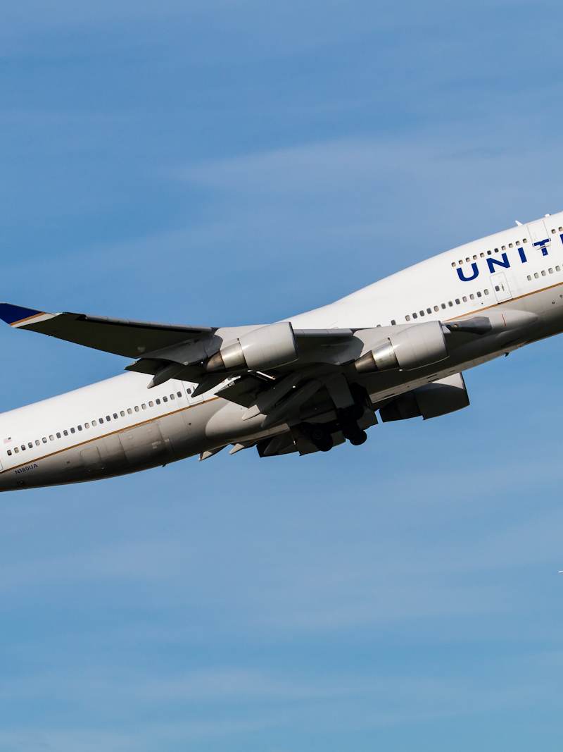 N180UA - Boeing
