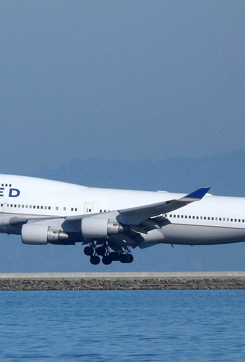 N180UA - Boeing
