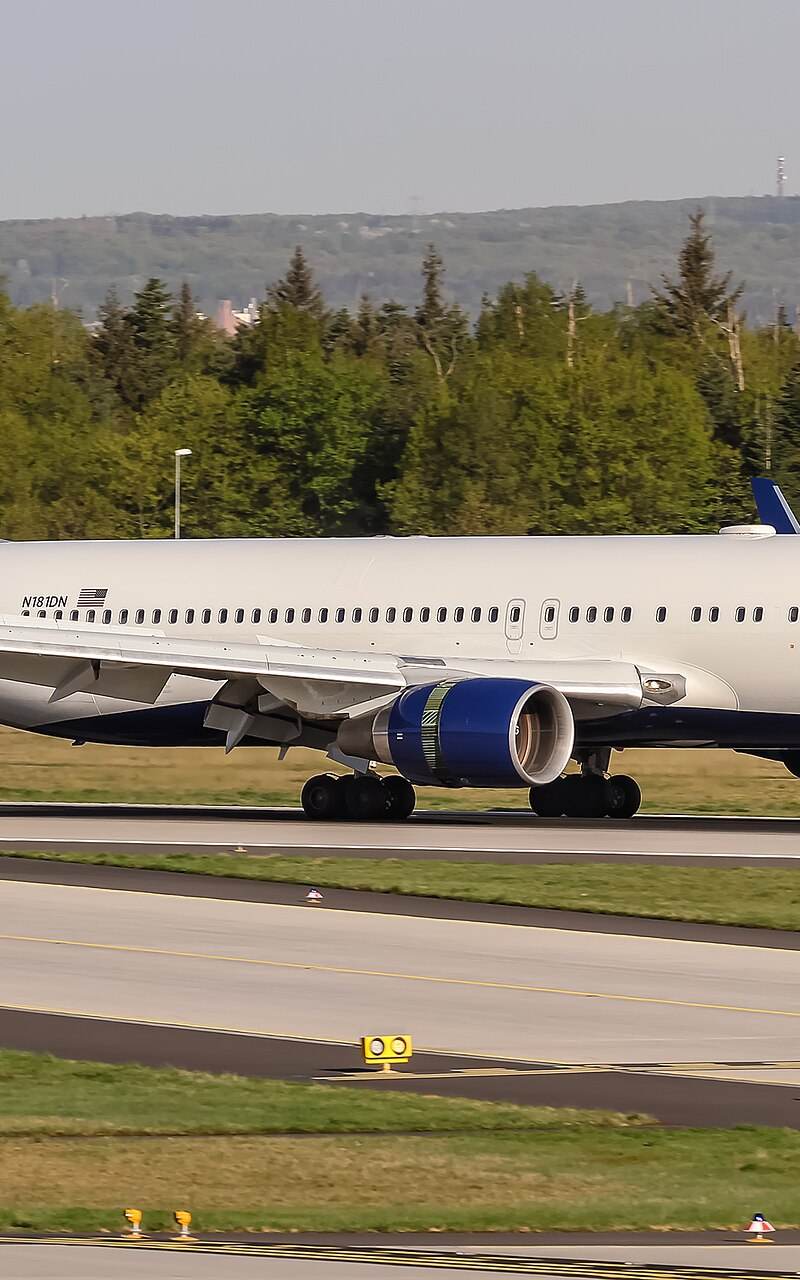 N181DN - Twin-engine aircraft