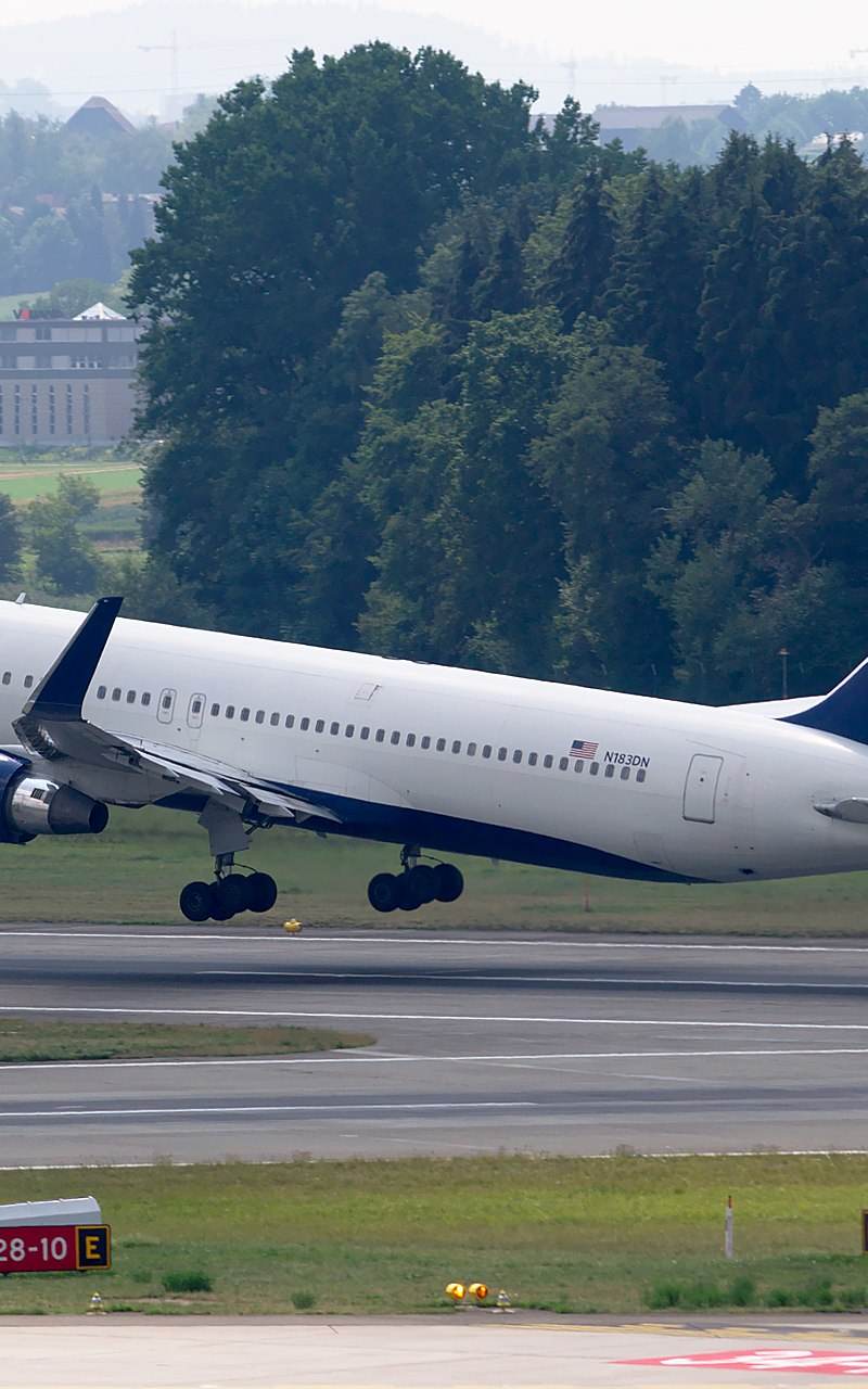 N183DN - Twin-engine aircraft