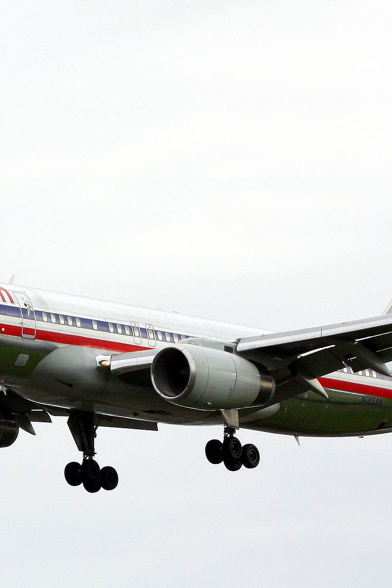 N185AN - Twin-engine aircraft