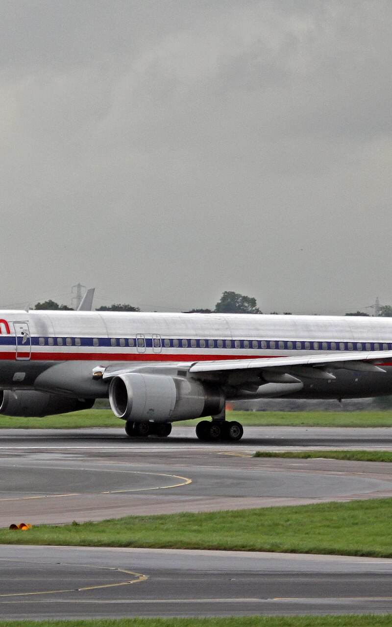 N186AN - Twin-engine aircraft