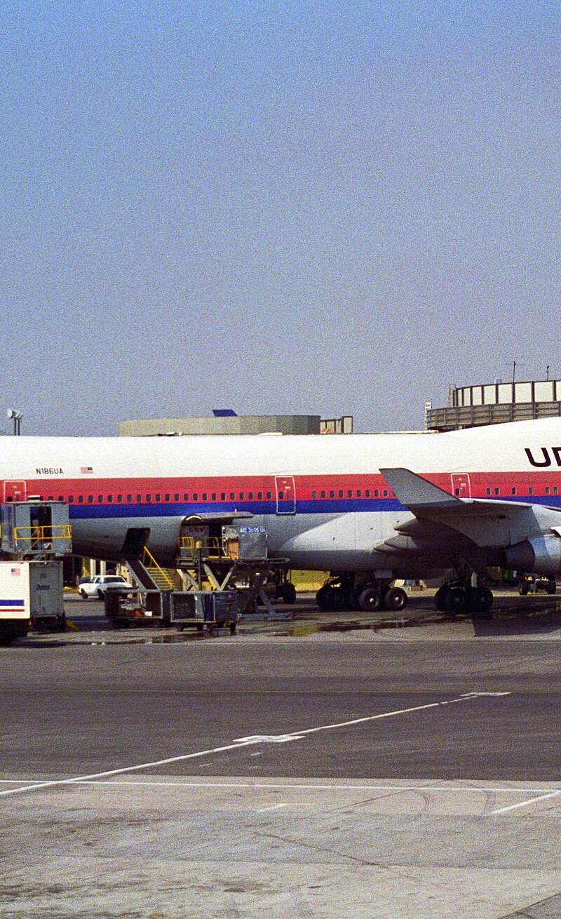 N186UA - Boeing