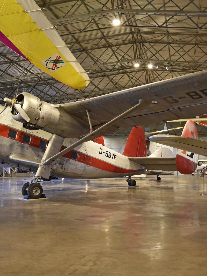 G-BBVF - Twin-engine aircraft