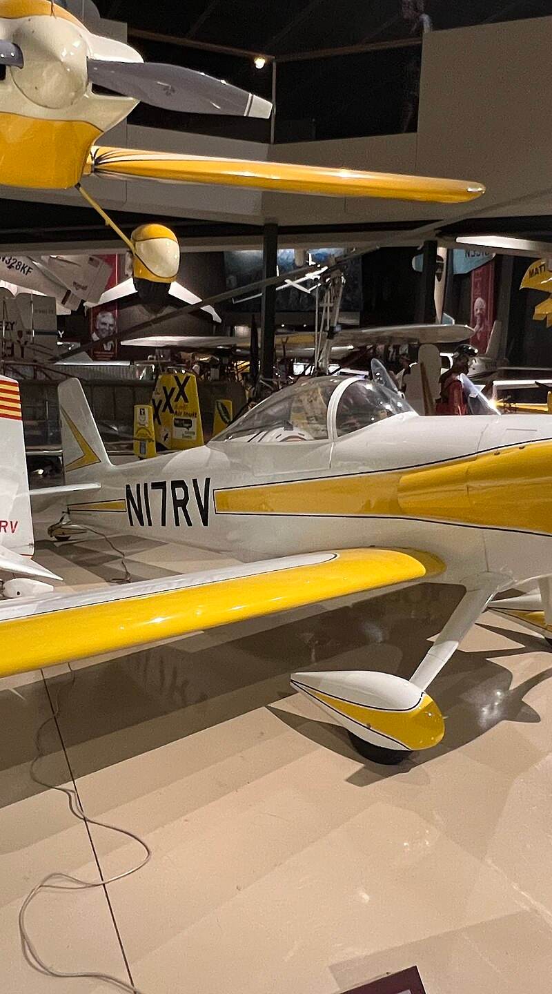 N17RV - Single-engine aircraft