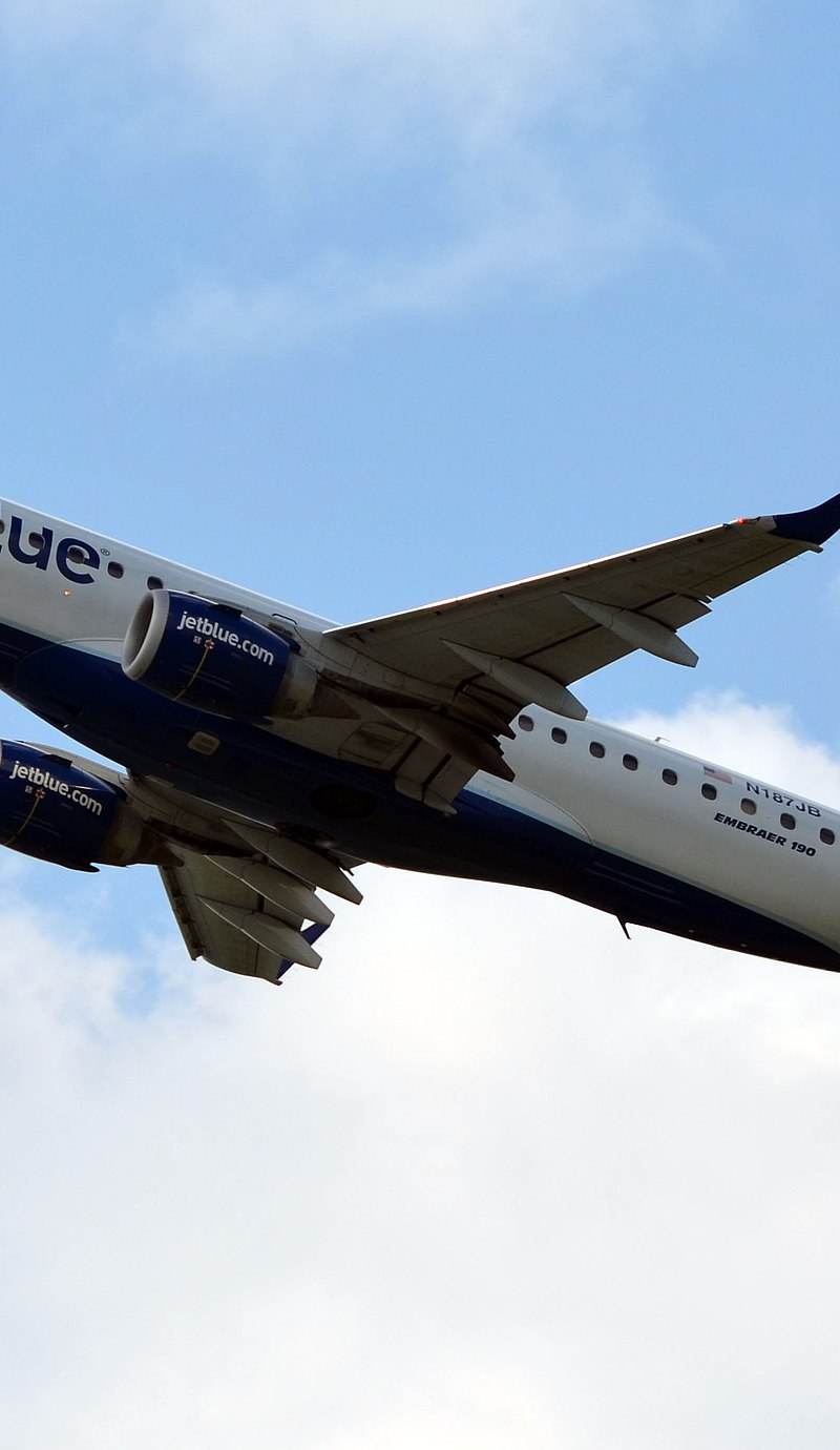 N187JB - Embraer