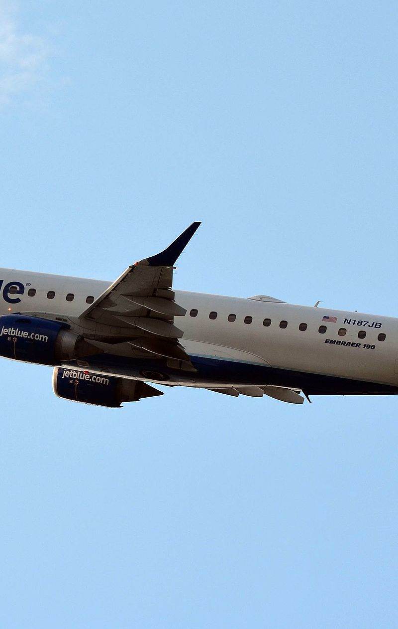 N187JB - Embraer