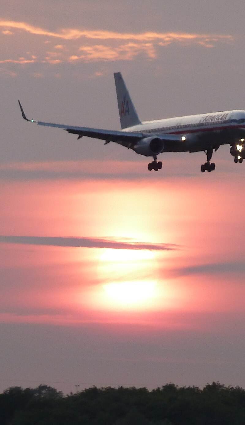 N188AN - Twin-engine aircraft