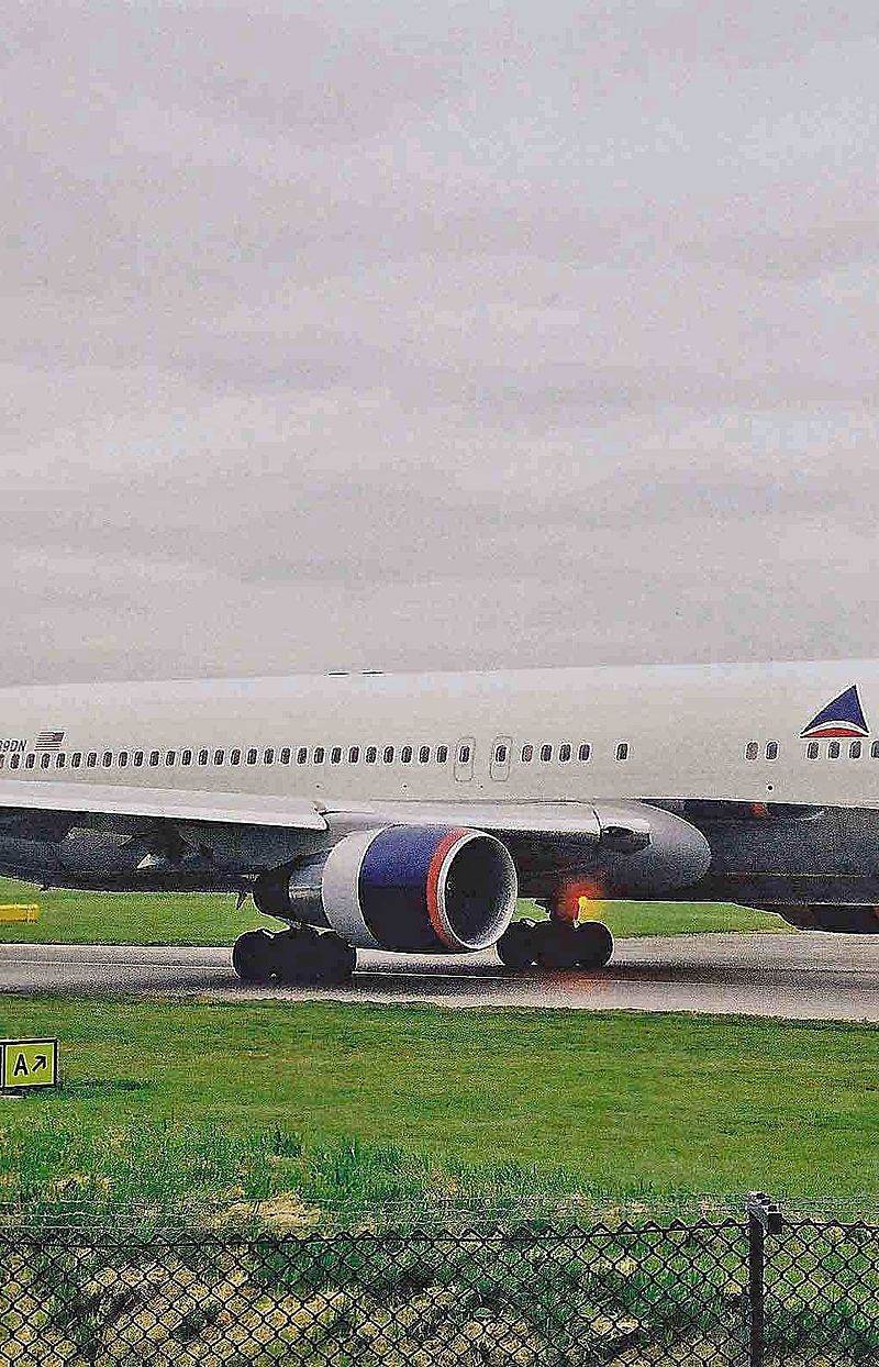 N189DN - Twin-engine aircraft