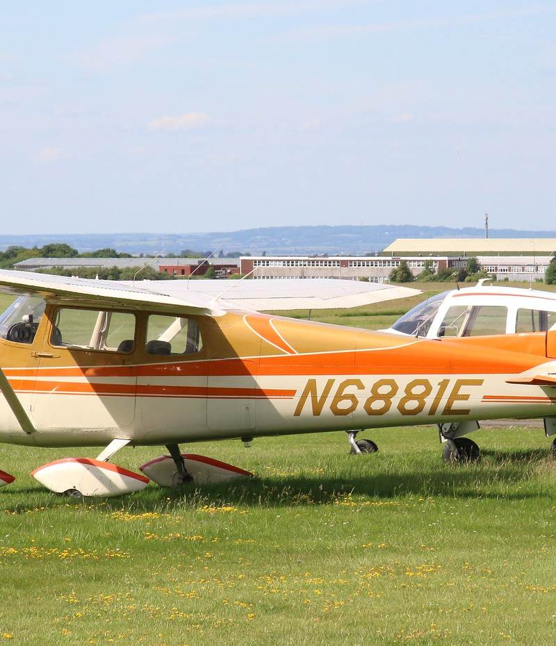 N6881E - Cessna