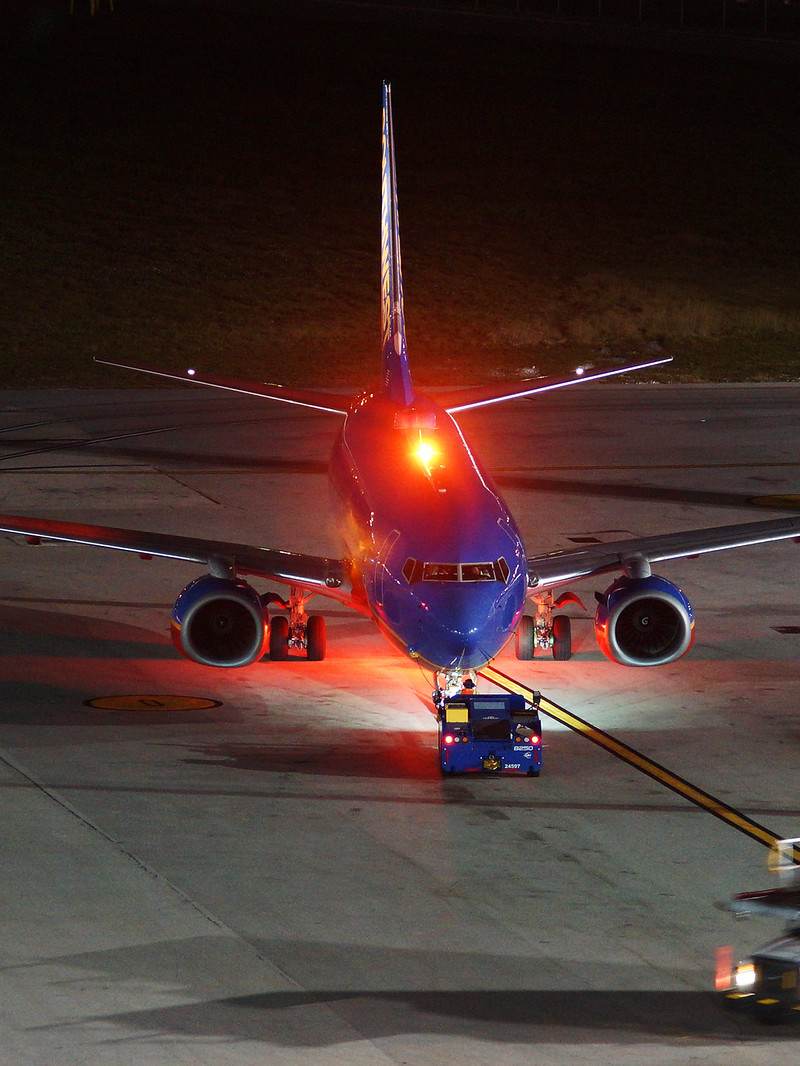 N291WN - Twin-engine aircraft