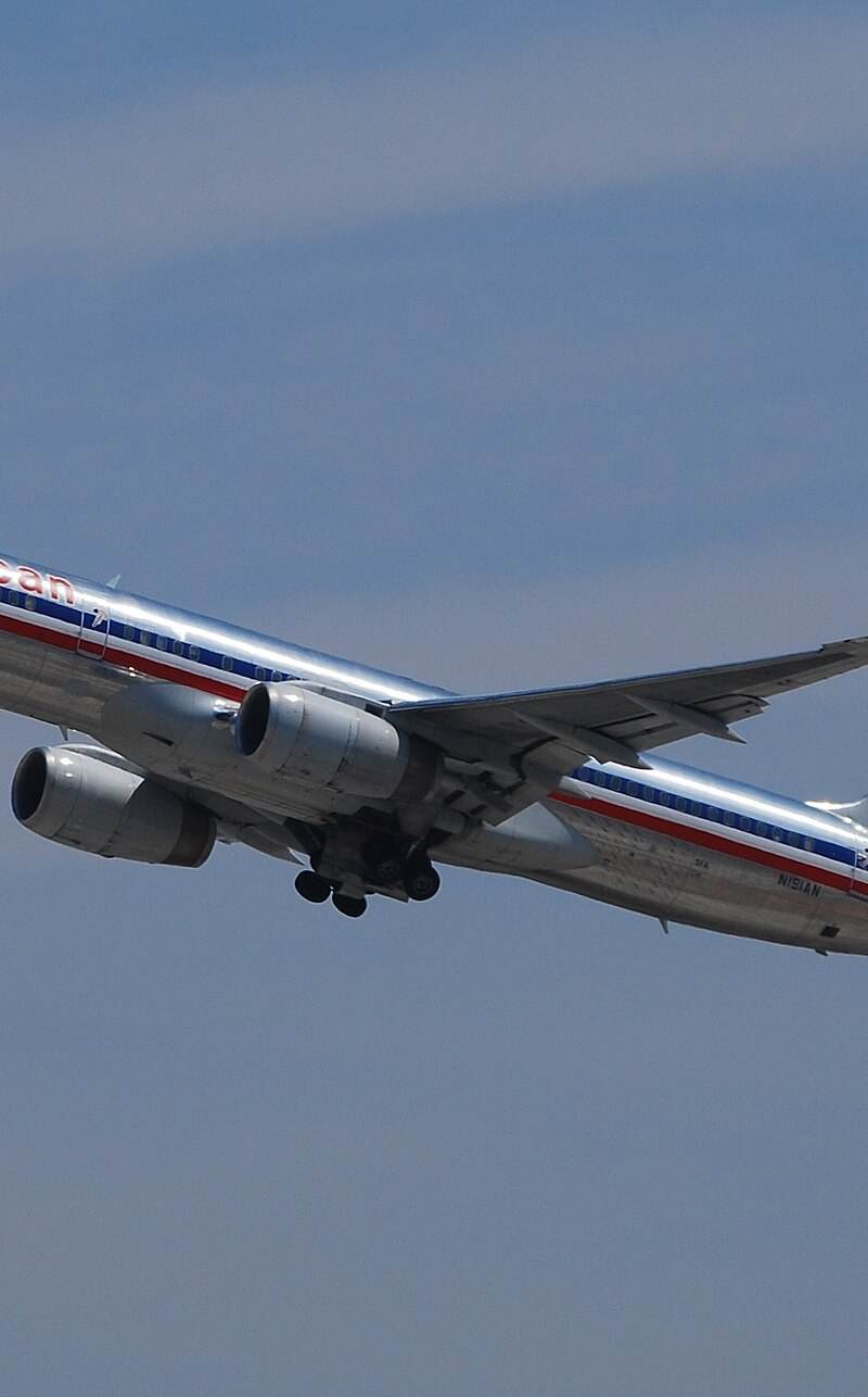 N191AN - Twin-engine aircraft