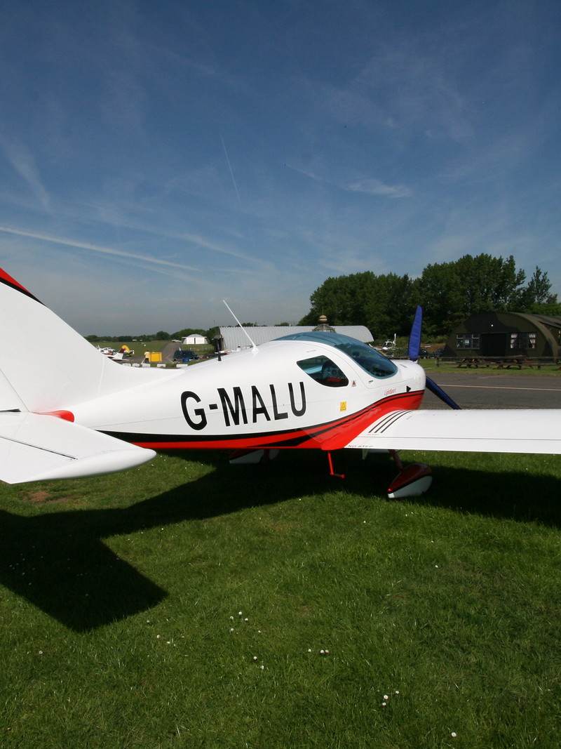 G-MALU - Single-engine aircraft