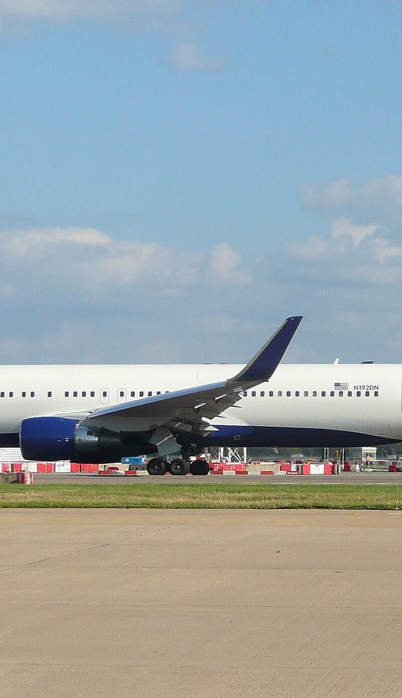 N192DN - Twin-engine aircraft
