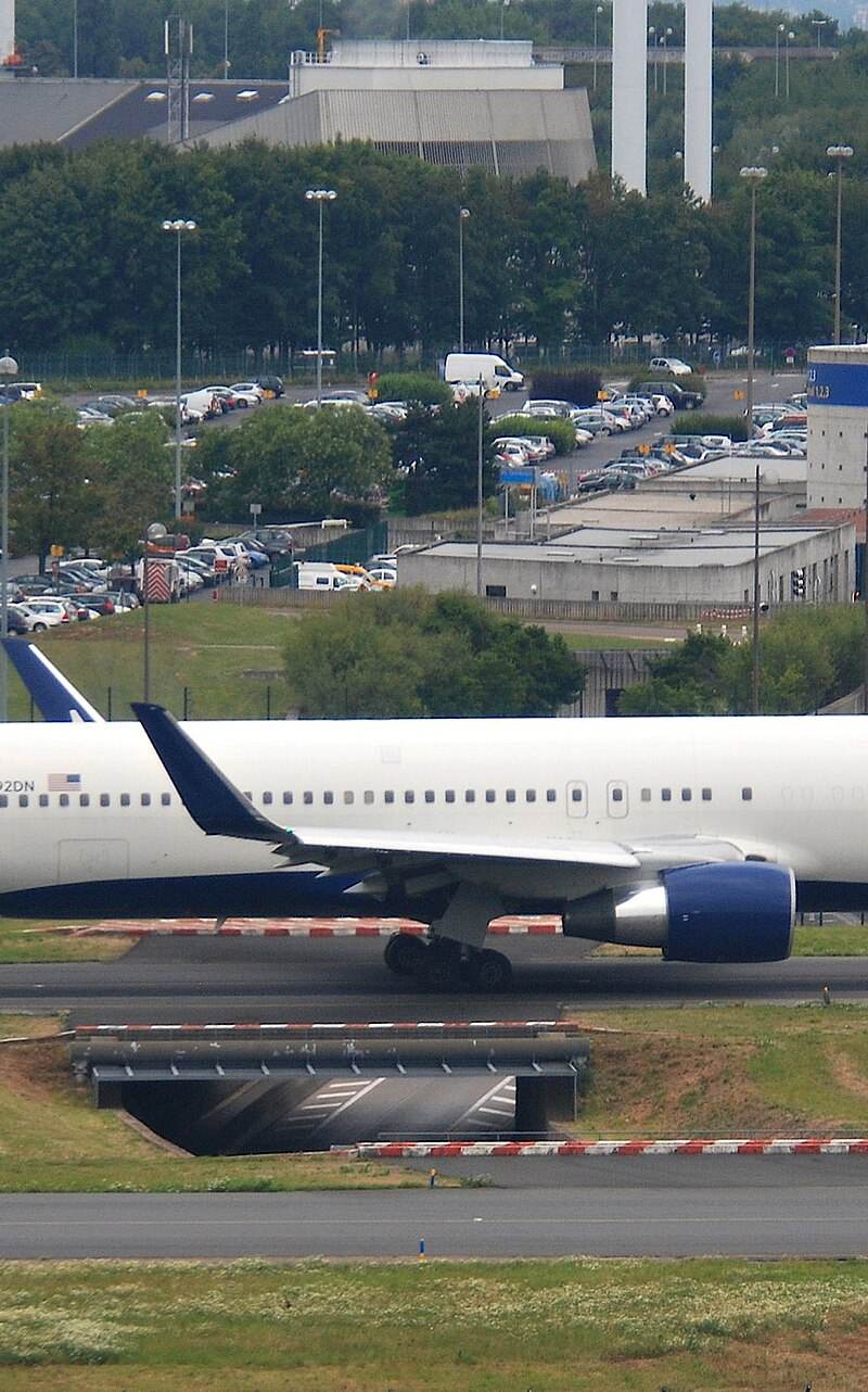 N192DN - Twin-engine aircraft