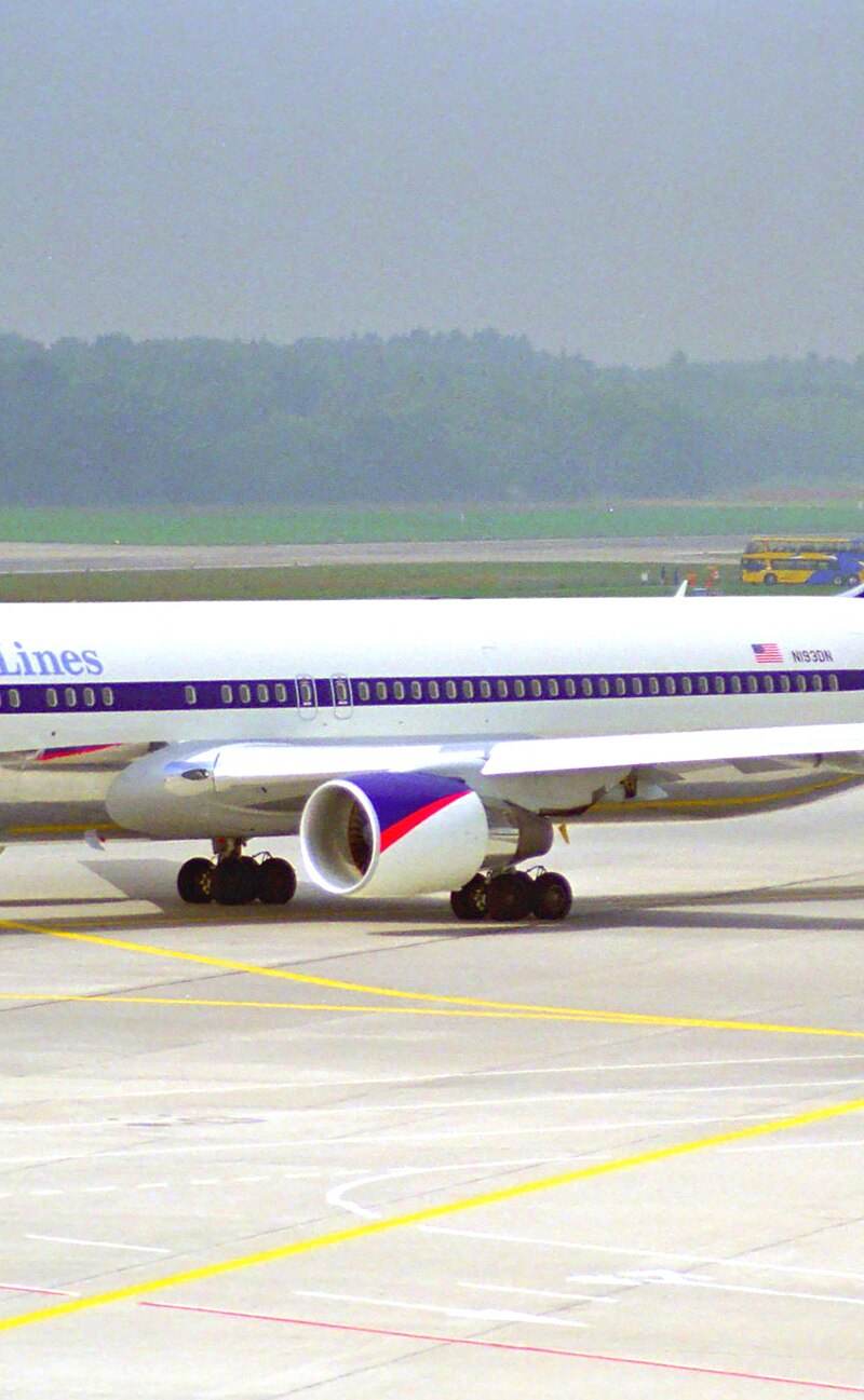 N193DN - Twin-engine aircraft