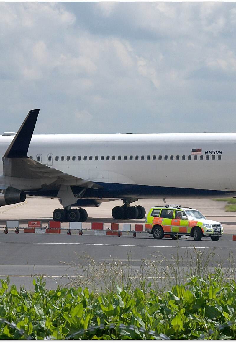 N193DN - Twin-engine aircraft