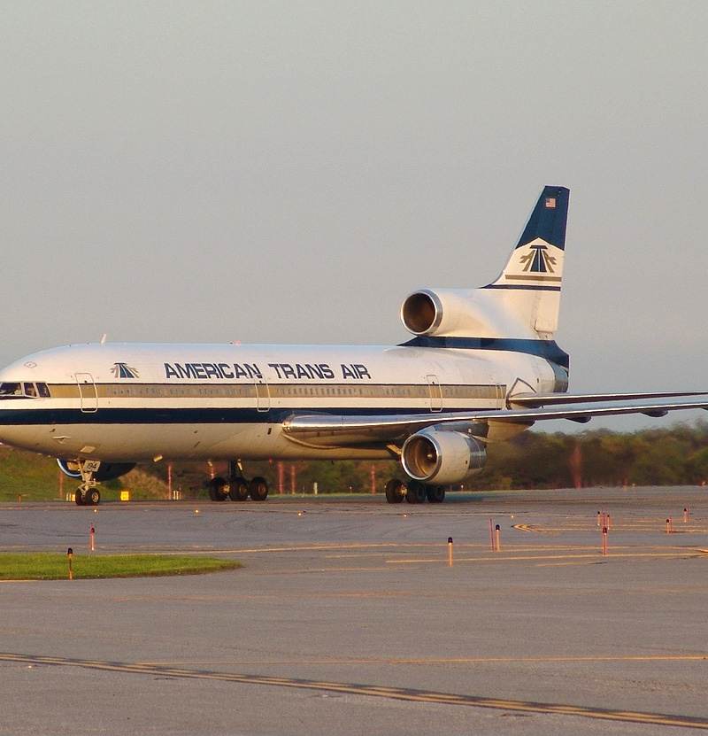 N194AT - Lockheed
