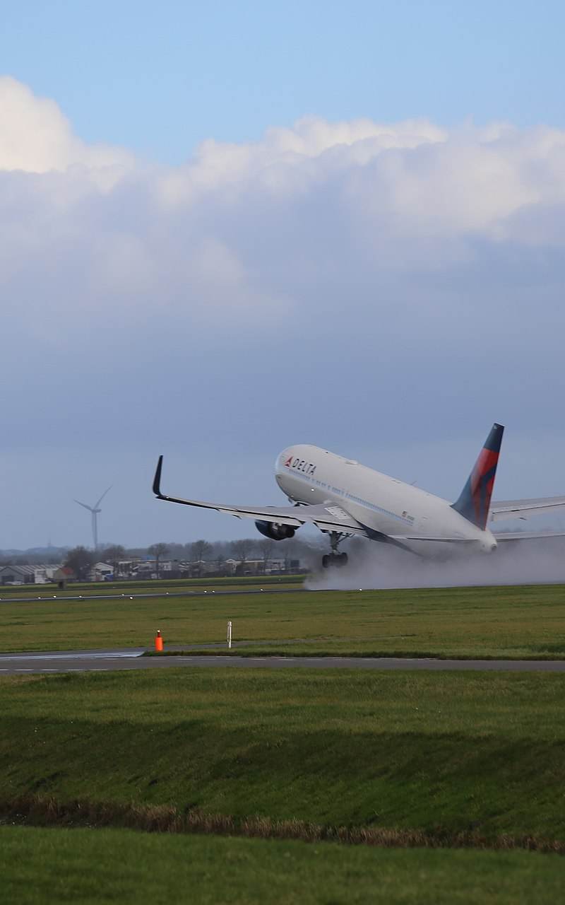 N194DN - Twin-engine aircraft