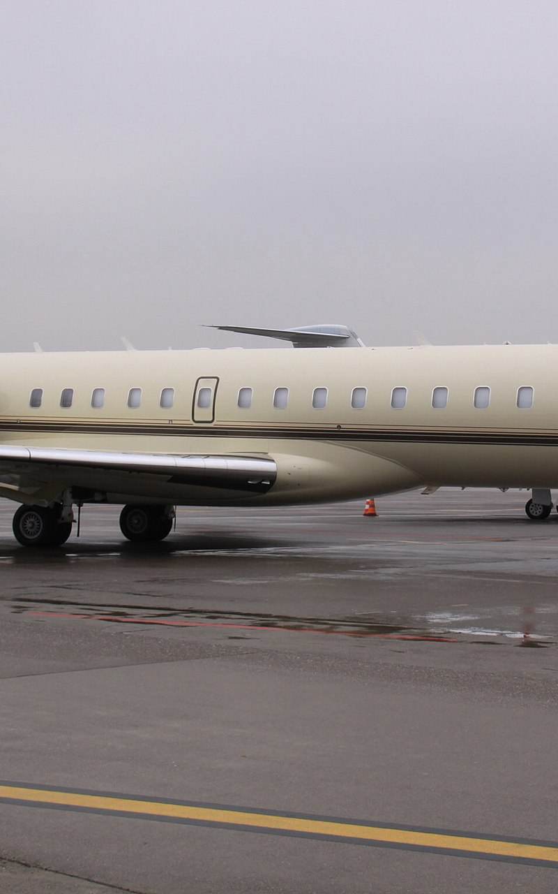 N194WM - Business jet