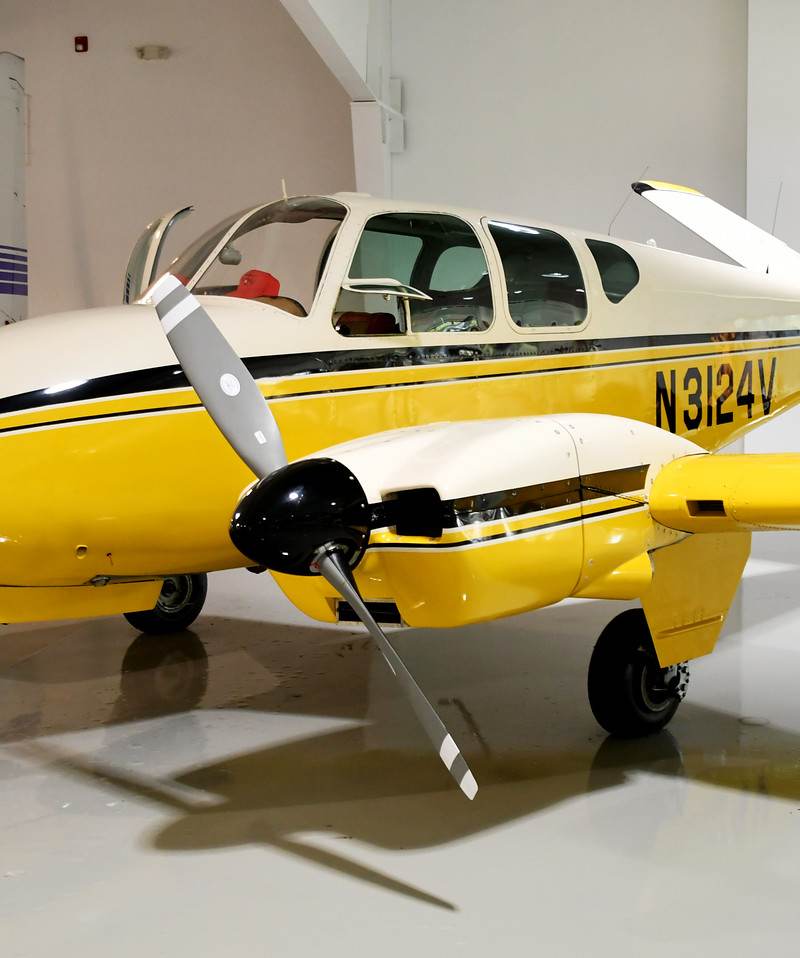 N3124V - Twin-engine aircraft