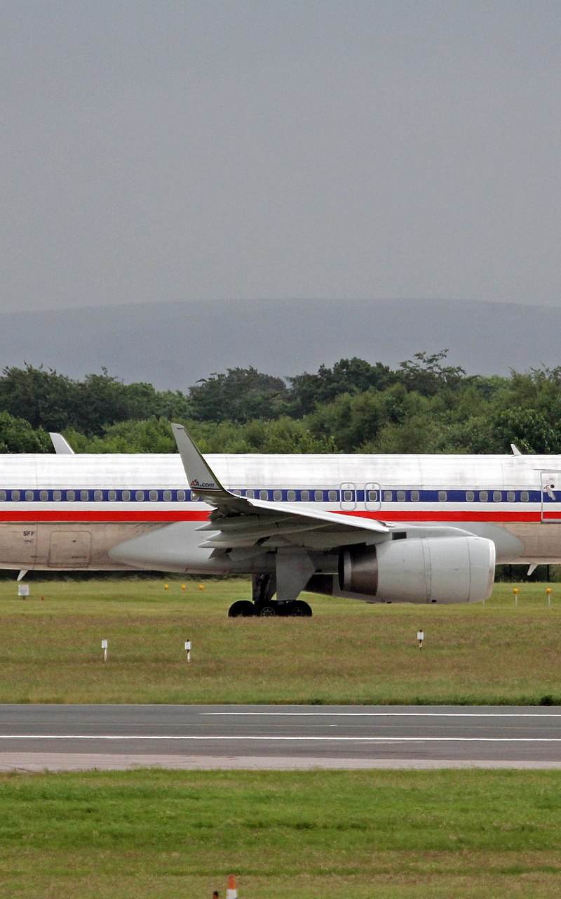 N196AA - Twin-engine aircraft