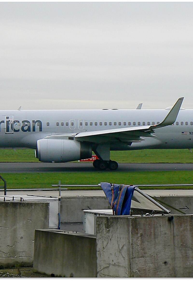 N196AA - Boeing