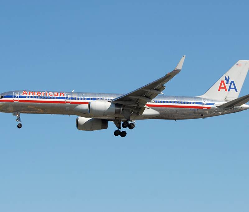 N196AA - Boeing