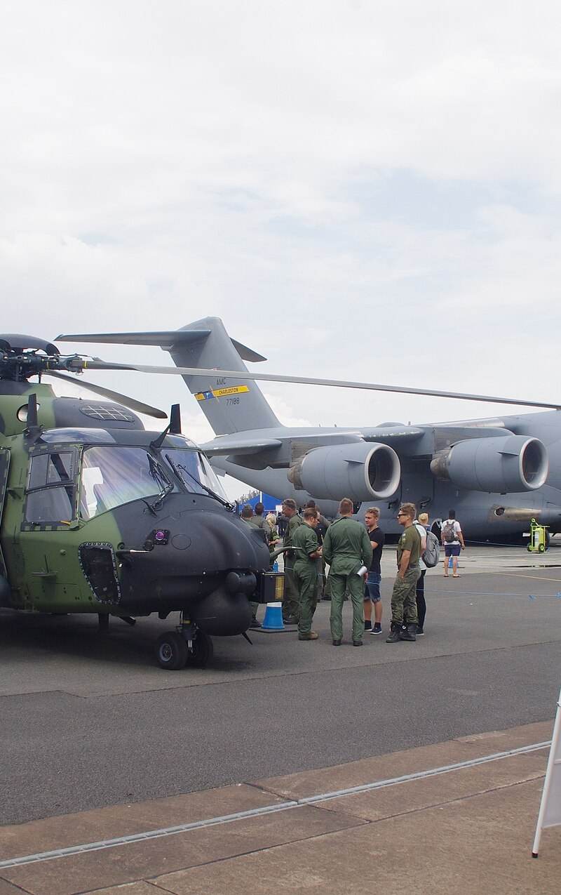  - Helicopter