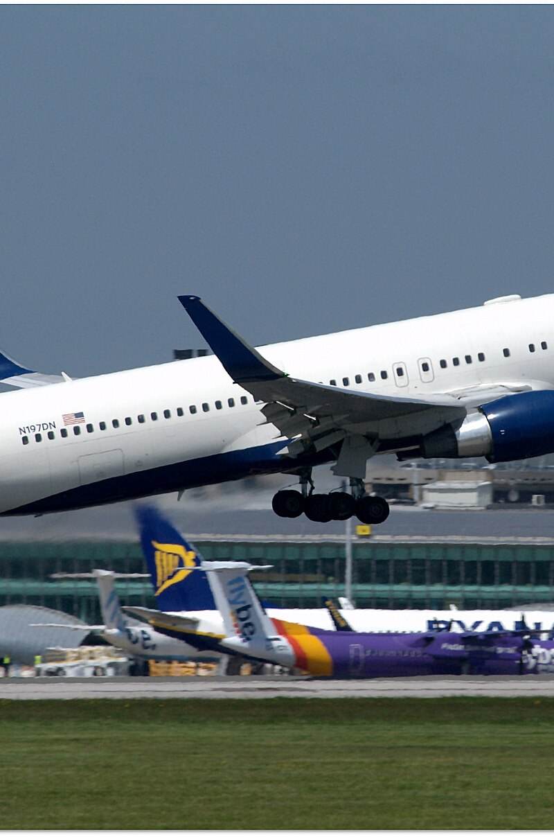 N197DN - Twin-engine aircraft