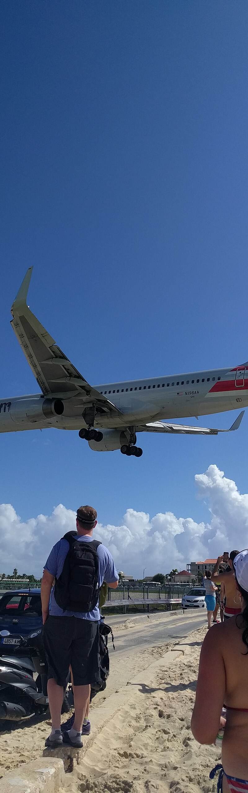 N198AA - Boeing