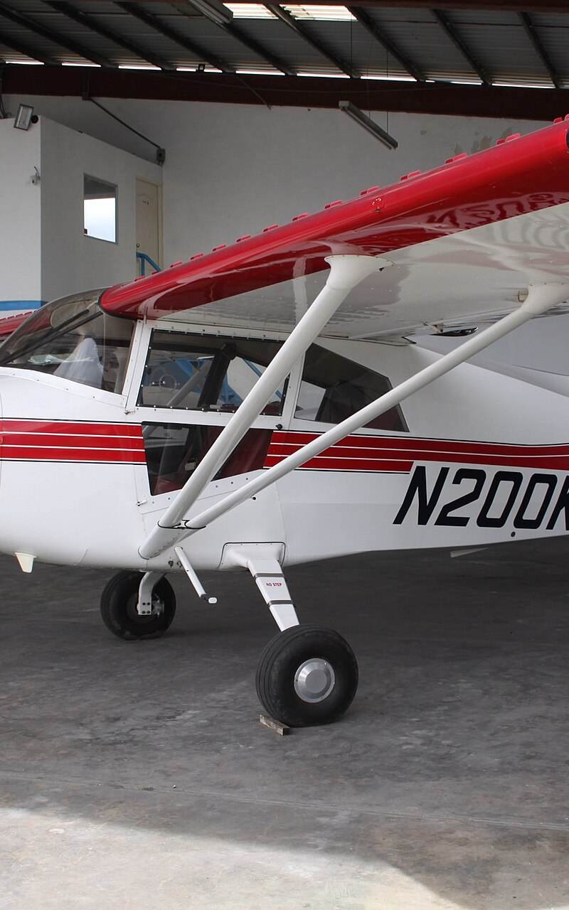 N200KM - Single-engine aircraft