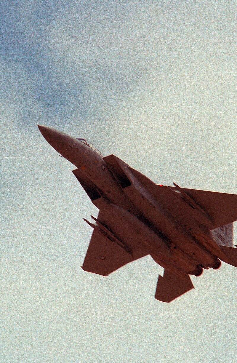 - Twin-engine aircraft