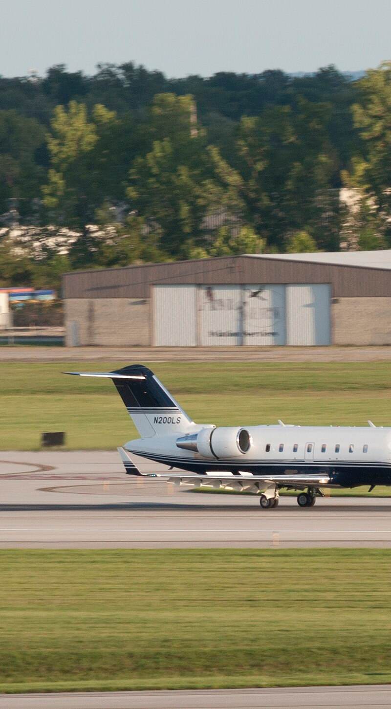 N200LS - Business jet
