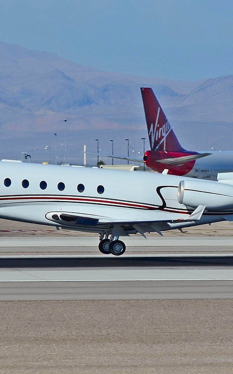 N200LV - Business jet