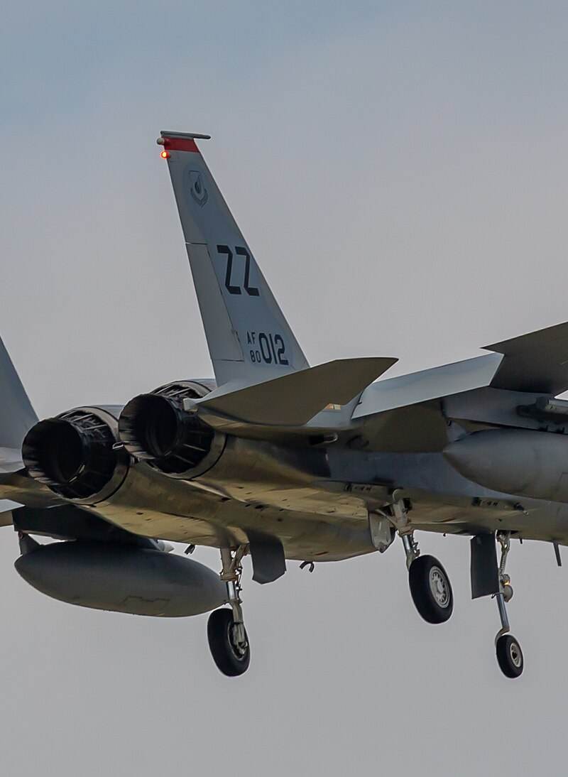  - Twin-engine aircraft
