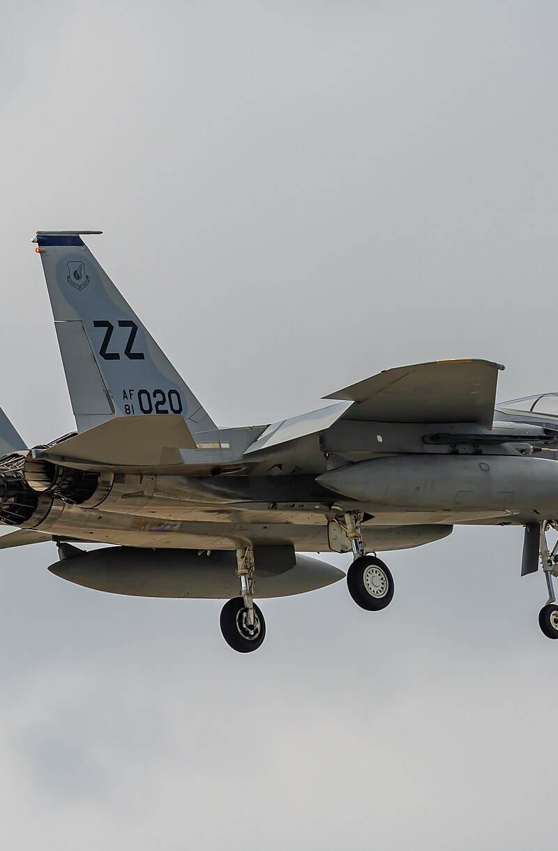  - Twin-engine aircraft