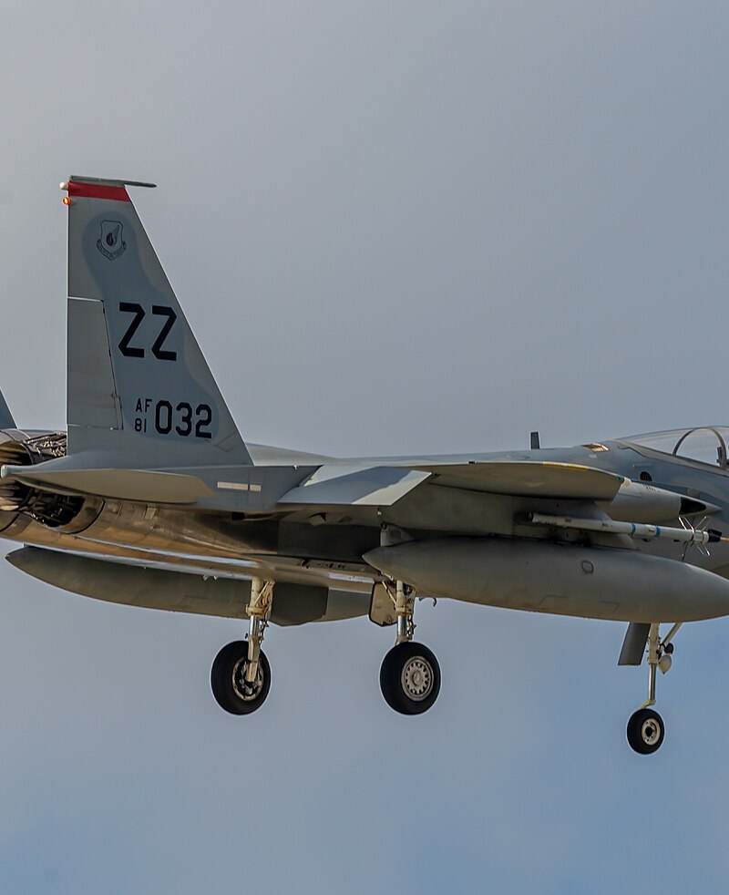  - Twin-engine aircraft