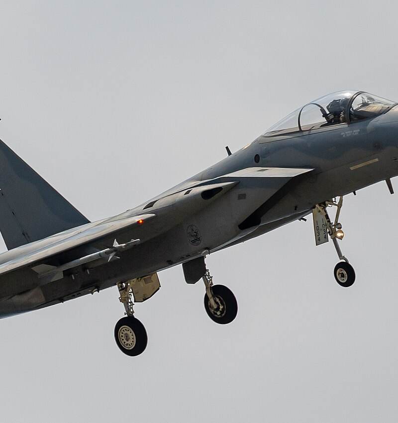  - Twin-engine aircraft