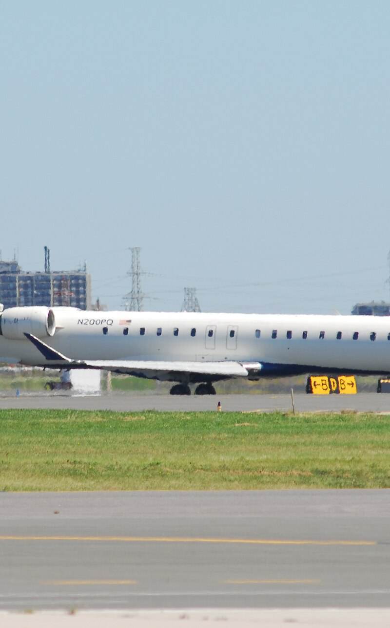 N200PQ - Bombardier