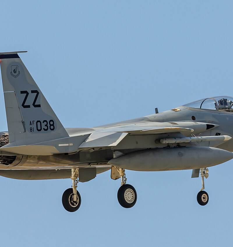  - Twin-engine aircraft
