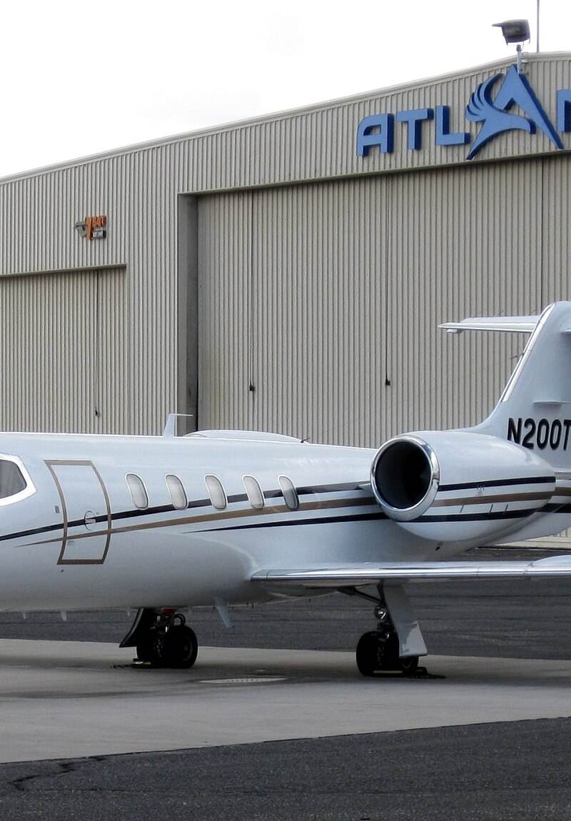N200TW - Business jet