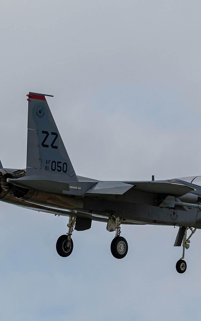  - Twin-engine aircraft