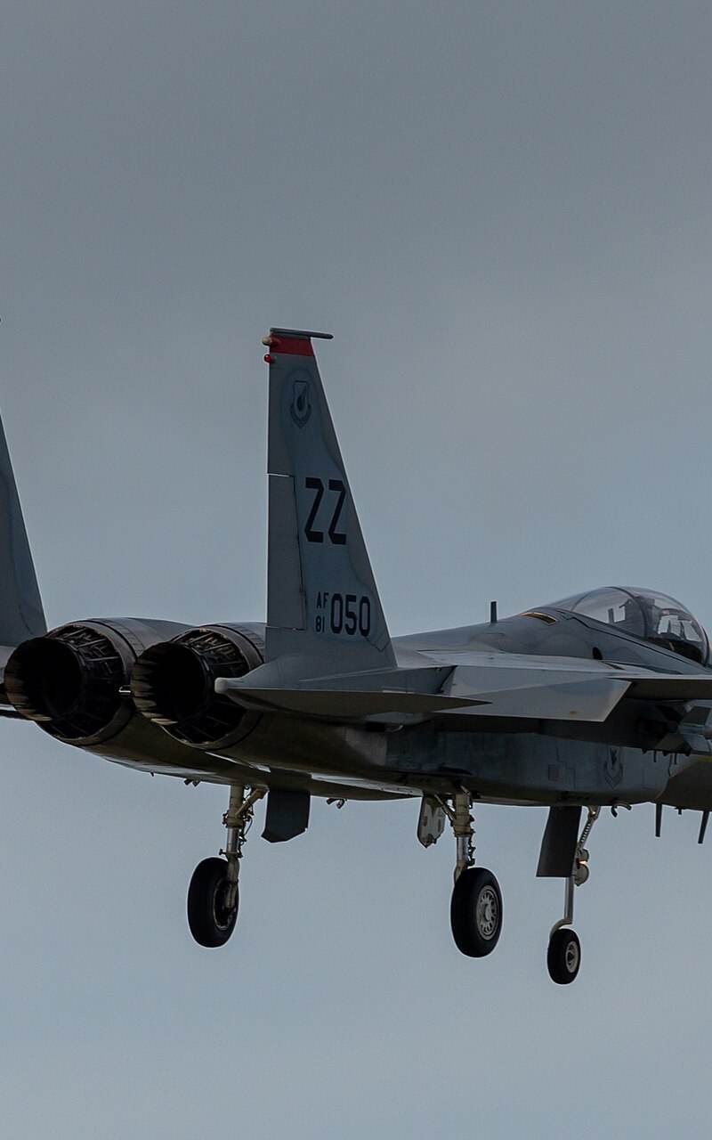  - Twin-engine aircraft