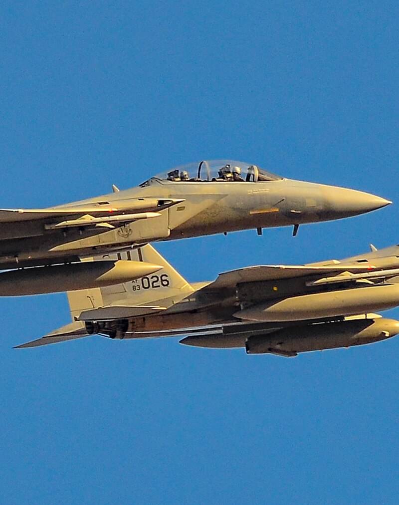  - Twin-engine aircraft