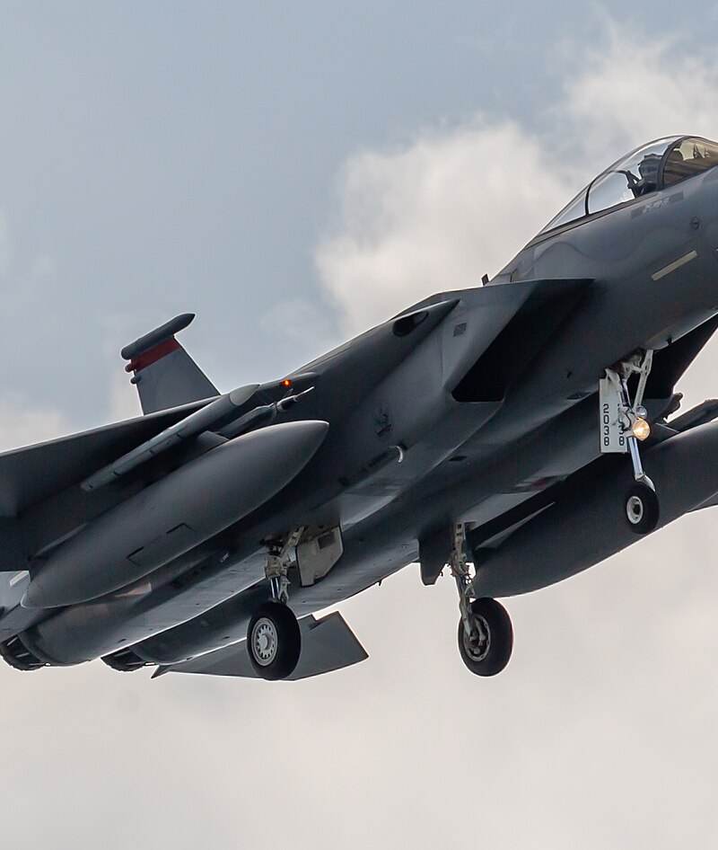  - Twin-engine aircraft
