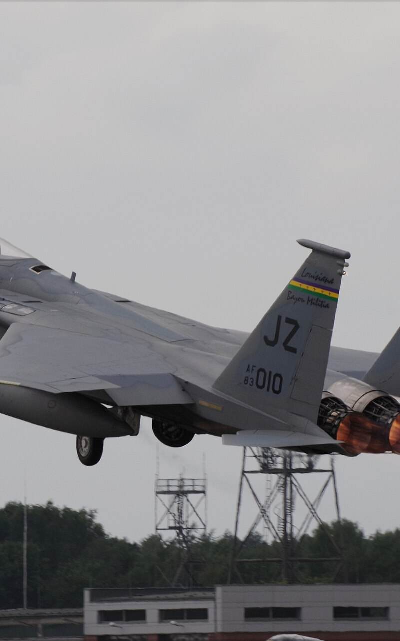  - Twin-engine aircraft